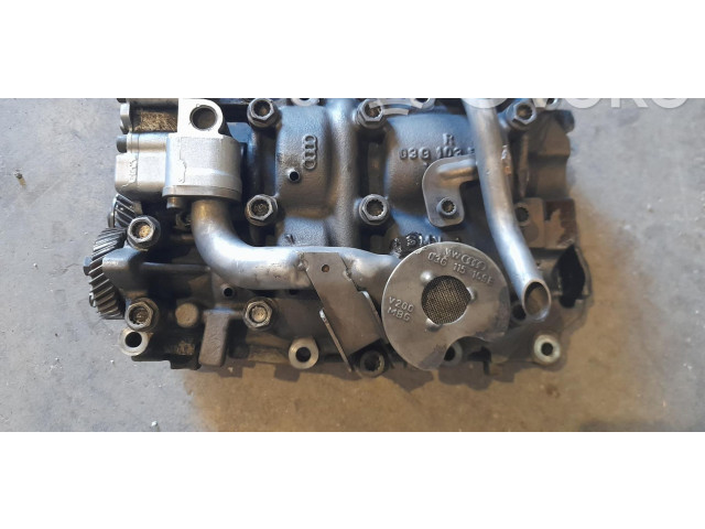 Čerpadlo oleje 03G103537B Volkswagen PASSAT
