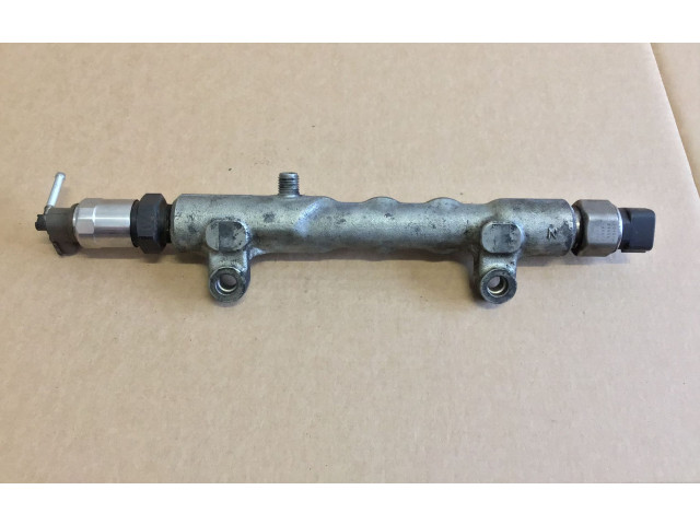 Топливная рампа 8945860010, KH013003 Lexus IS 220D-250-350