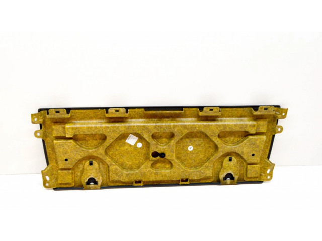 Другая деталь салона