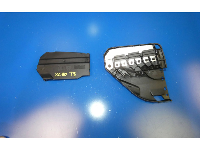 Блок предохранителей 31676616, AA661 Volvo XC90