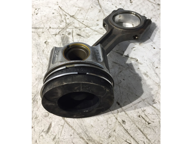 Píst RFGK206205BA, 237700524V   Ford Transit Custom     