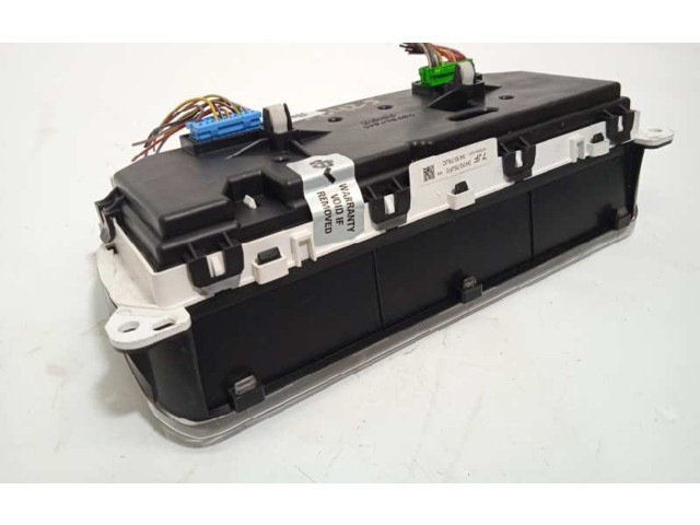 Панель приборов 3411076JF0, 3411076JC   Suzuki Jimny       