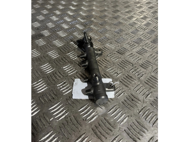 Топливная рампа 31432834   Volvo XC90  