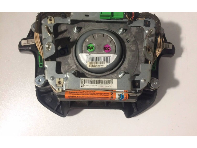 Подушка безопасности водителя 8684187 Volvo V70