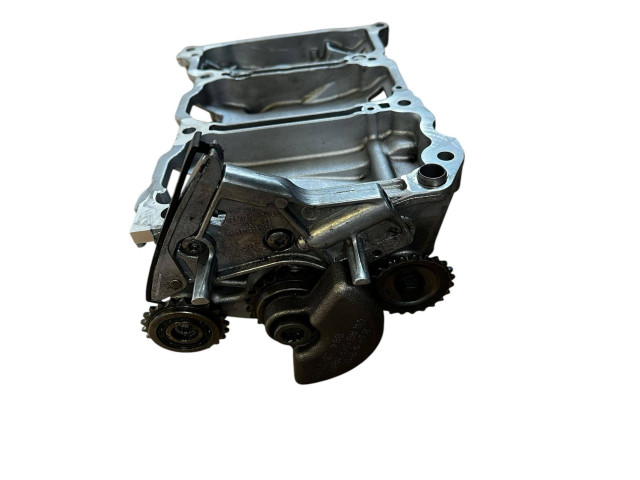 Масляный насос CFWA 03P103127C Skoda Fabia Mk2 (5J)