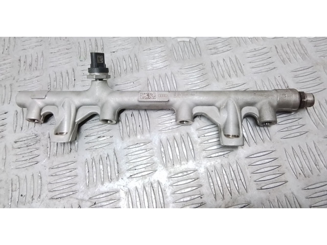 Топливная рампа 06Q133317B   Volkswagen Golf VIII  