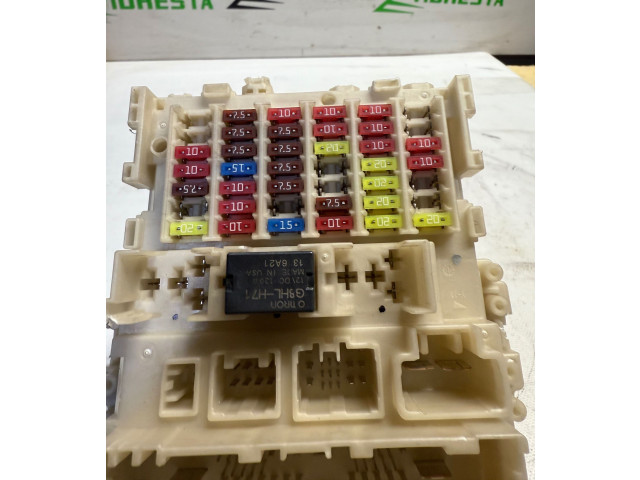 Блок предохранителей 747048360W   Honda HR-V    