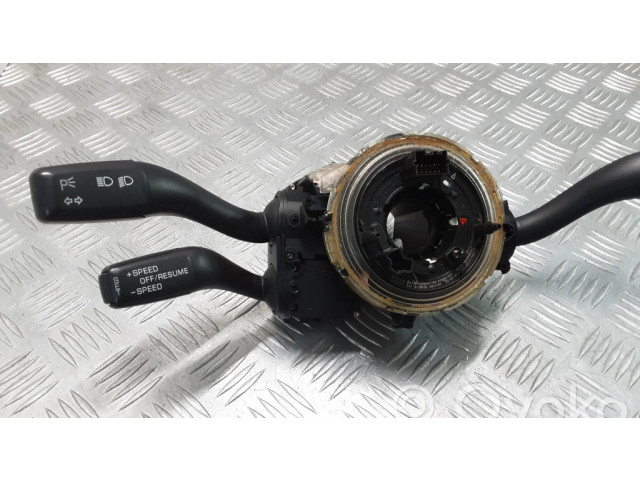 Отделка (ленточка) заднего фонаря