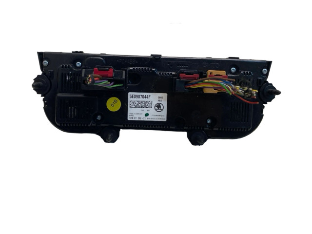 Блок управления климат-контролем 5E0907044F Skoda Octavia Mk3 (5E)
