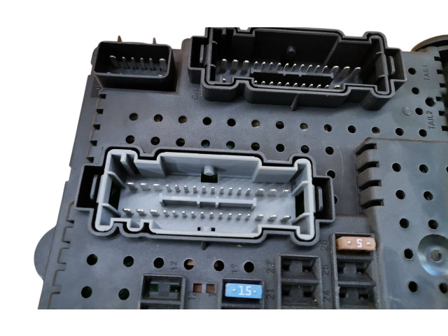 Блок предохранителей 30728512, 06W203 Volvo XC90
