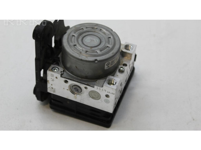 Блок АБС 5Q0614517DH   Skoda  Superb B8 (3V)  2015-- года