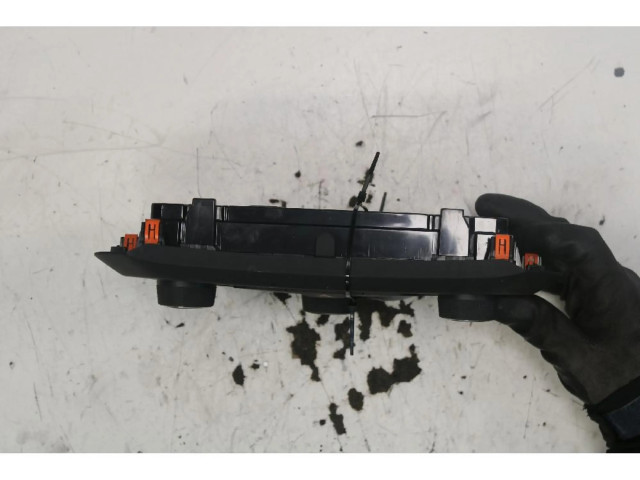 Блок управления климат-контролем    Jeep Renegade