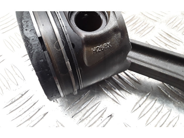 Píst H268X, 008140206 Citroen C6 pro naftový motor 2.7 UHZ