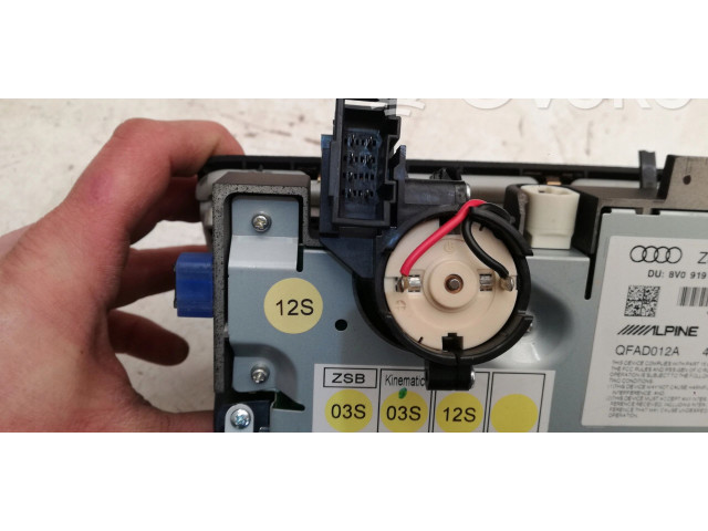 Дисплей    8V0857273F   Audi A3 S3 8V