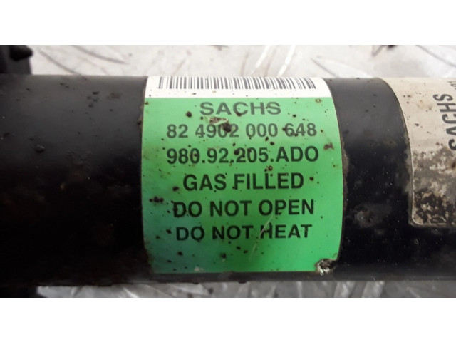 Передний амортизатор