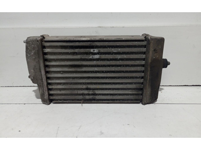 Turbodmychadlo Радиатор интеркулера IA1072868503A Chrysler Voyager