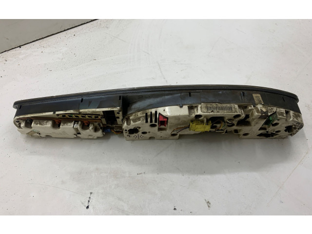 Панель приборов 88311178 Audi A6 S6 C4 4A