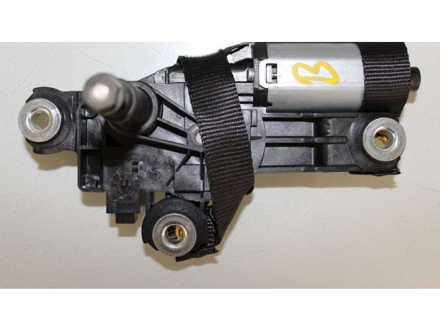 Двигатель стеклоочистителя заднего стекла