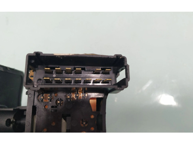 Ручка стеклоочистителей 8200792584, 901057666 Dacia Sandero