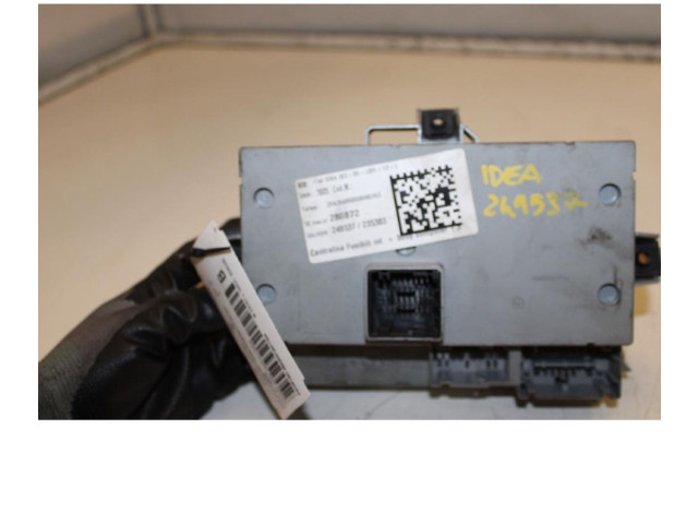 Блок предохранителей 51732919 Fiat Idea