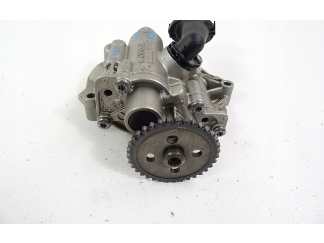 Масляный насос 04E115109E Audi A3 S3 8V