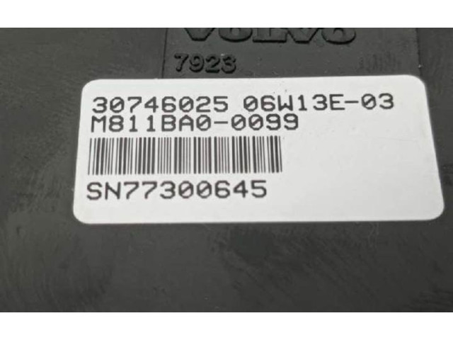 Блок управления климат-контролем 30746025   Volvo XC90