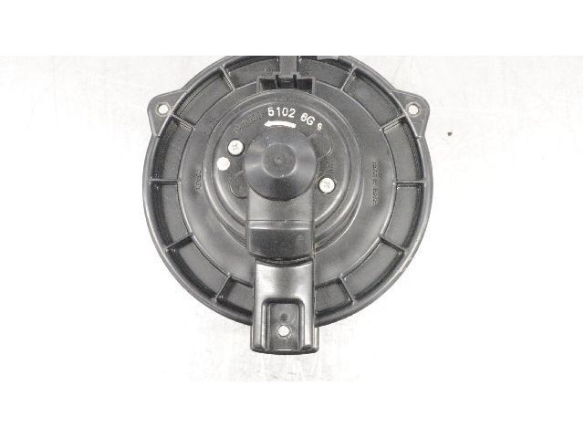 Вентилятор печки Mitsubishi Pajero