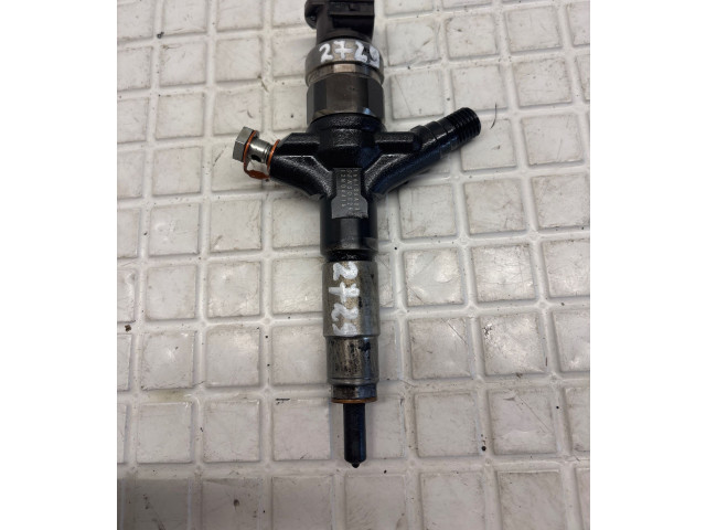 Форсунка 16613AA030    Subaru XV I   