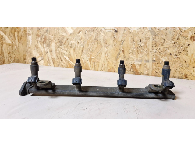 Топливная рампа 028142302 Mitsubishi Outlander