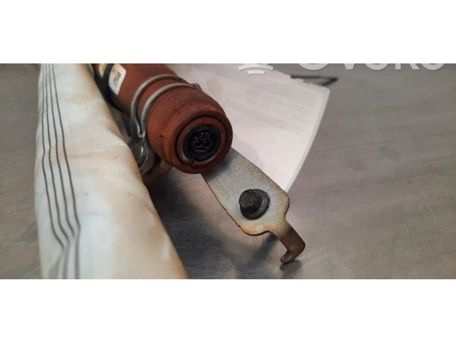 Боковая подушка безопасности Lynk & co 01