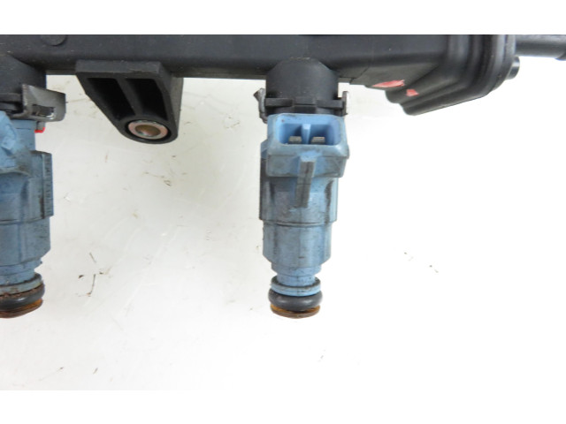 Топливная рампа 0003096V005, 0280151083 Smart ForTwo I для двигателя M 160.920