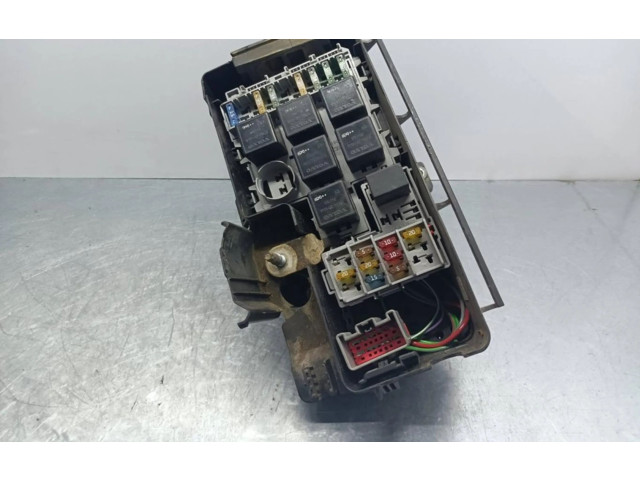 Блок предохранителей 30728132, 30728132   Volvo XC90    