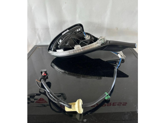 Зеркало электрическое Volkswagen Golf VII 2013 - 2019 года