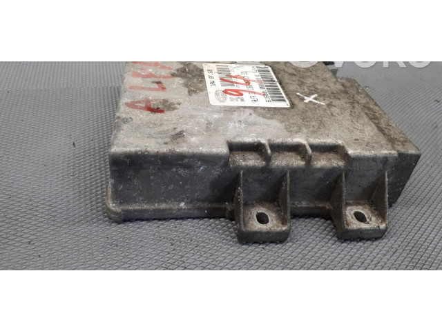 Блок управления двигателем Блок управления IAW8F.68 Alfa Romeo 145 - 146