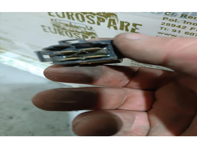 Блок предохранителей MB399789 Mitsubishi L200