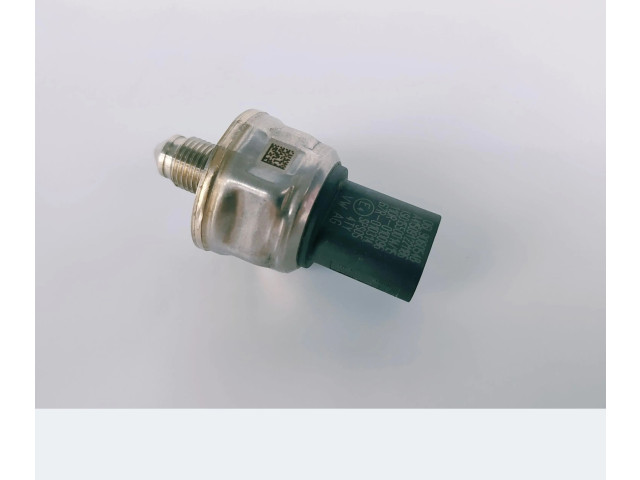 Vstřikovací lišta 06L906054B Volkswagen Tiguan