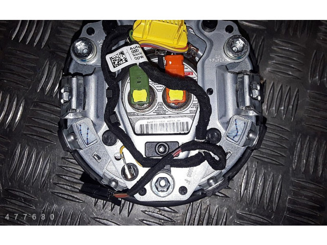 Подушка безопасности водителя 8J0880201   Audi TT TTS Mk2