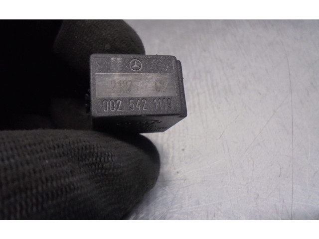 Блок предохранителей 0025421119   Mercedes-Benz A W168    