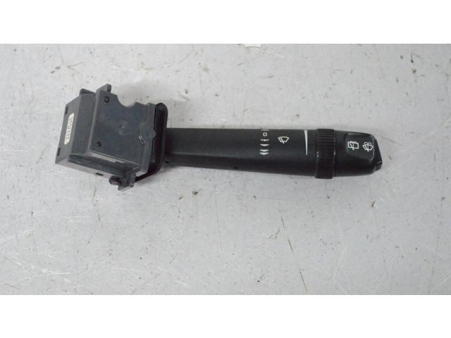 Ручка стеклоочистителей    Volvo V70