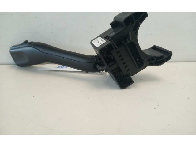 Ручка стеклоочистителей 4B0953503F   Volkswagen Passat Alltrack