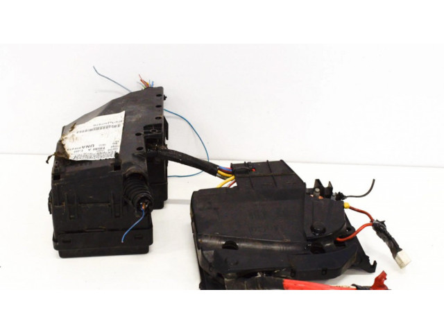 Блок предохранителей  AV6T14A067BB   Ford Focus    