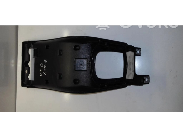 Радио/ проигрыватель CD/DVD / навигация