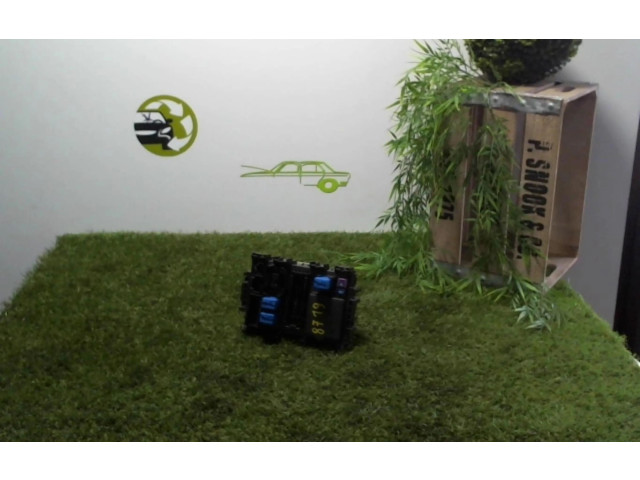   Pojistková skříňka    Suzuki Alto 2015