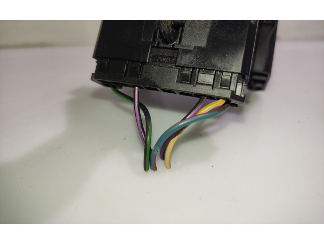 Ручка стеклоочистителей 4B0953503E   Volkswagen Passat Alltrack