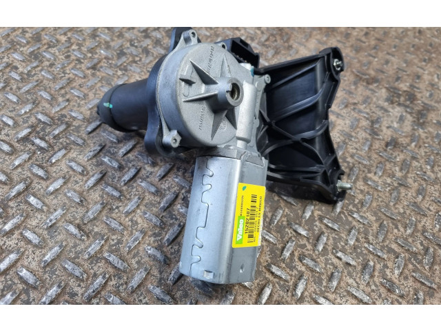 Моторчик заднего дворника 15282187    Cadillac Escalade