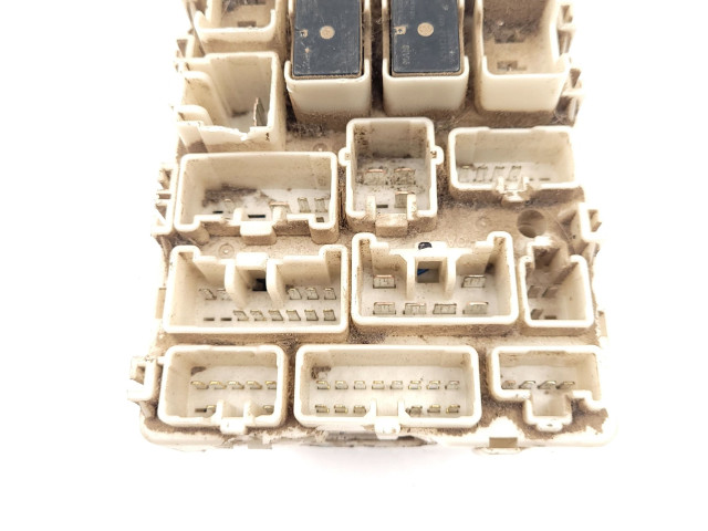 Блок предохранителей G8C541M, 072206 Mitsubishi L200