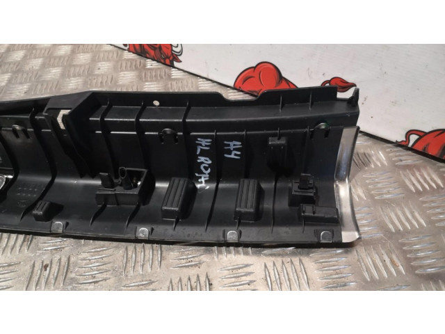 Отделка порога багажника