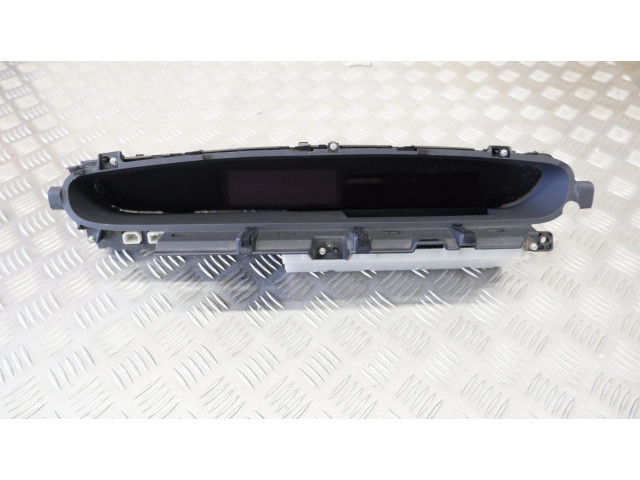 Přístrojová deska Toyota Prius (XW30) 2011 8380047120, 8380047120