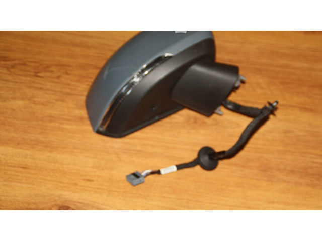 Зеркало электрическое Volvo XC40 - года