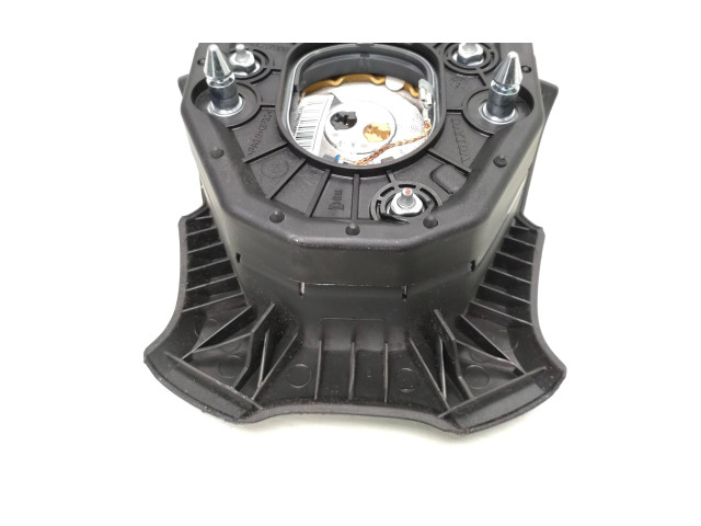 Подушка безопасности водителя 30721996   Volvo V70